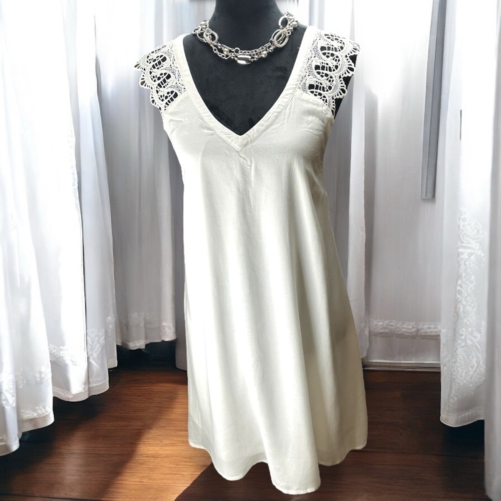Love riche lace crochet mini Slip dress size S White Laceup  Butterfly Whimsical - Picture 2 of 7